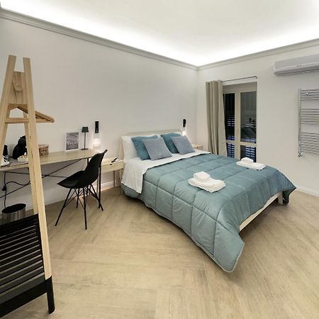 Vicki Vomero Rooms - Napoli ภายนอก รูปภาพ