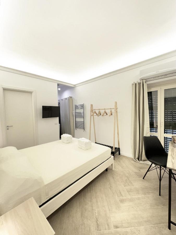 Vicki Vomero Rooms - Napoli ภายนอก รูปภาพ