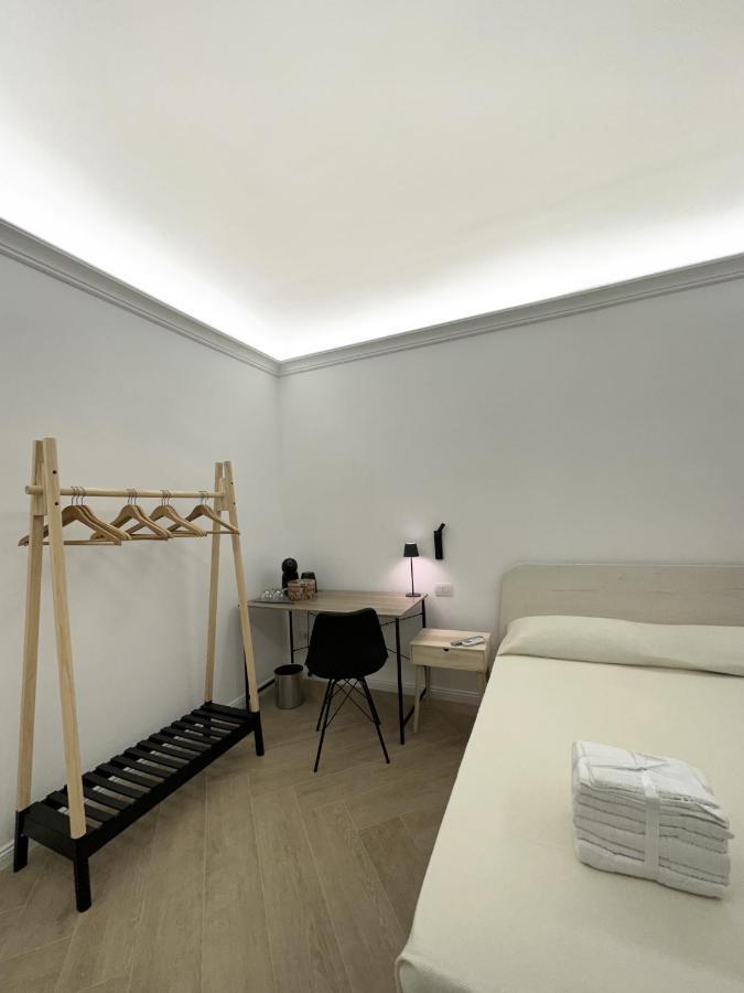 Vicki Vomero Rooms - Napoli ภายนอก รูปภาพ