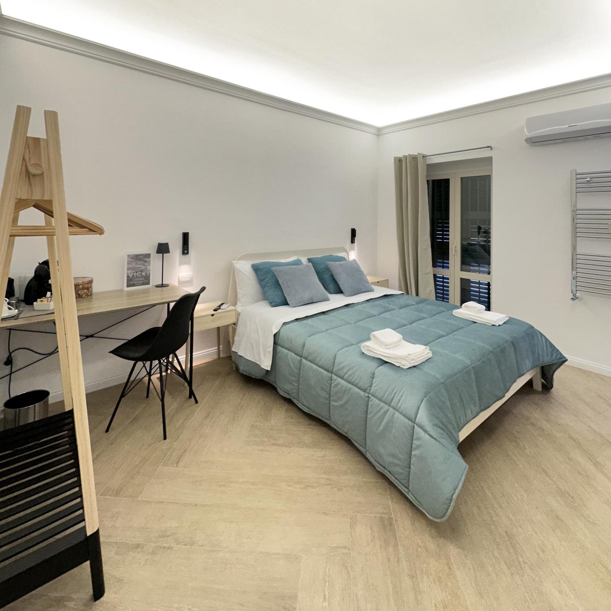 Vicki Vomero Rooms - Napoli ภายนอก รูปภาพ